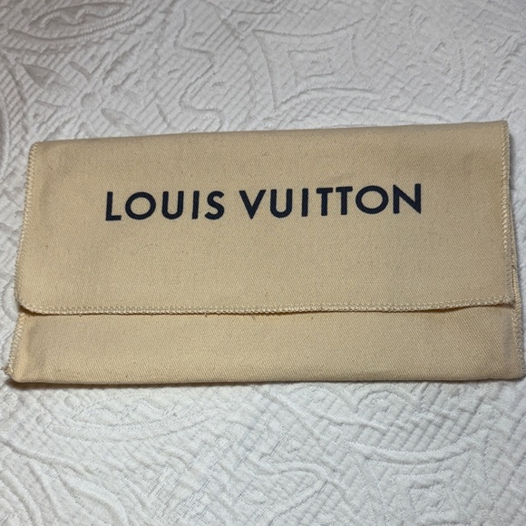 Louis Vuitton Handbags - Louis Vuitton Wallet Size Dust Bag 9”x 5”